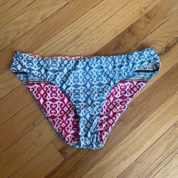 Reversible Bikini - Picture 8 of 9